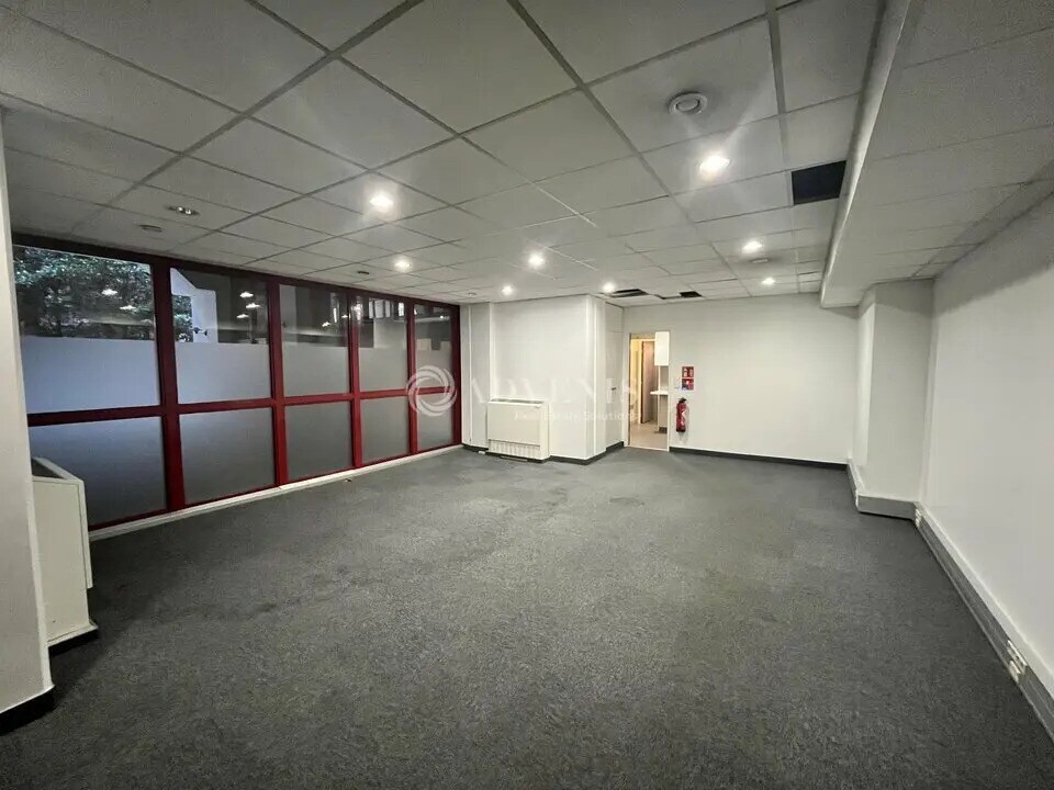 Vente Bureaux 44 m² à 477 m² - Photo 1