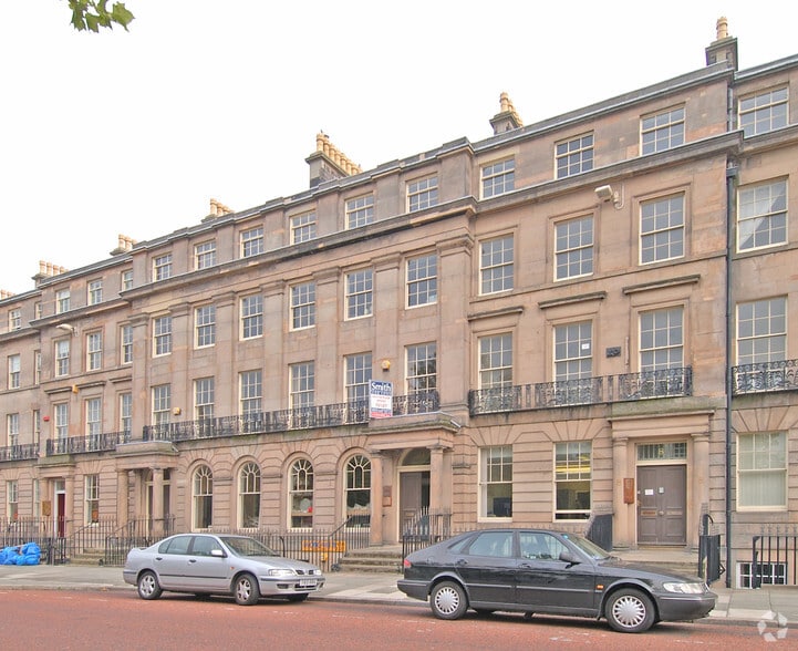 9 Hamilton Sq, Birkenhead for sale - Primary Photo - Image 1 of 1