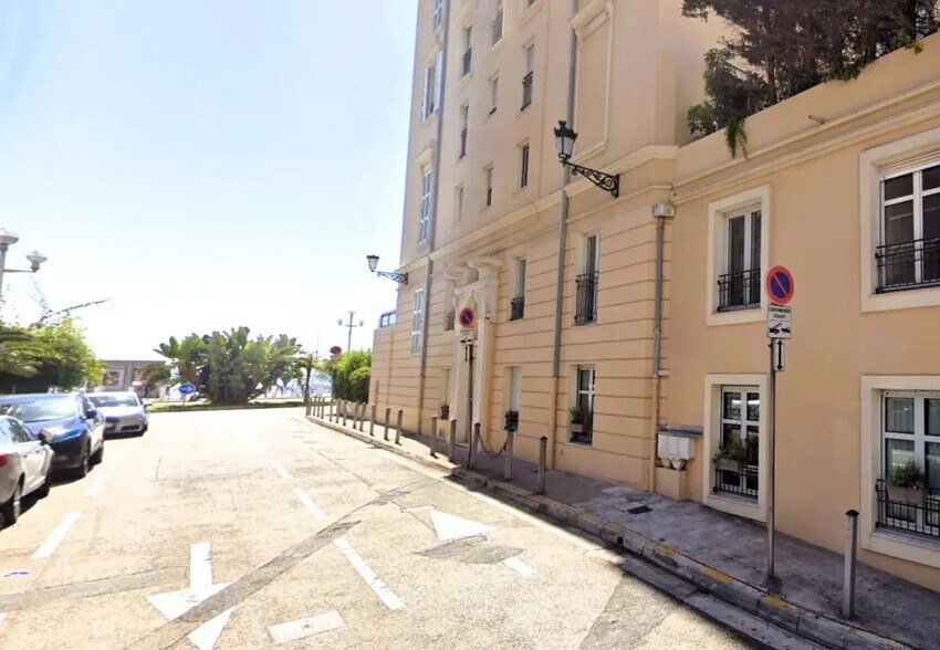 Office in Nice for lease - Building Photo - Image 1 of 11