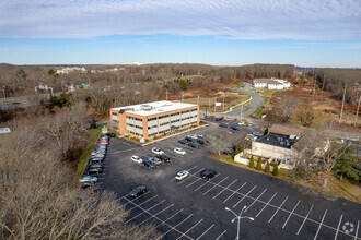 300 Toll Gate Rd, Warwick, RI - AERIAL  map view