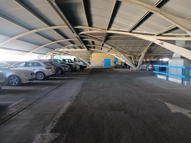 Industrial in Madrid, Madrid for sale - Building Photo - Image 3 of 24