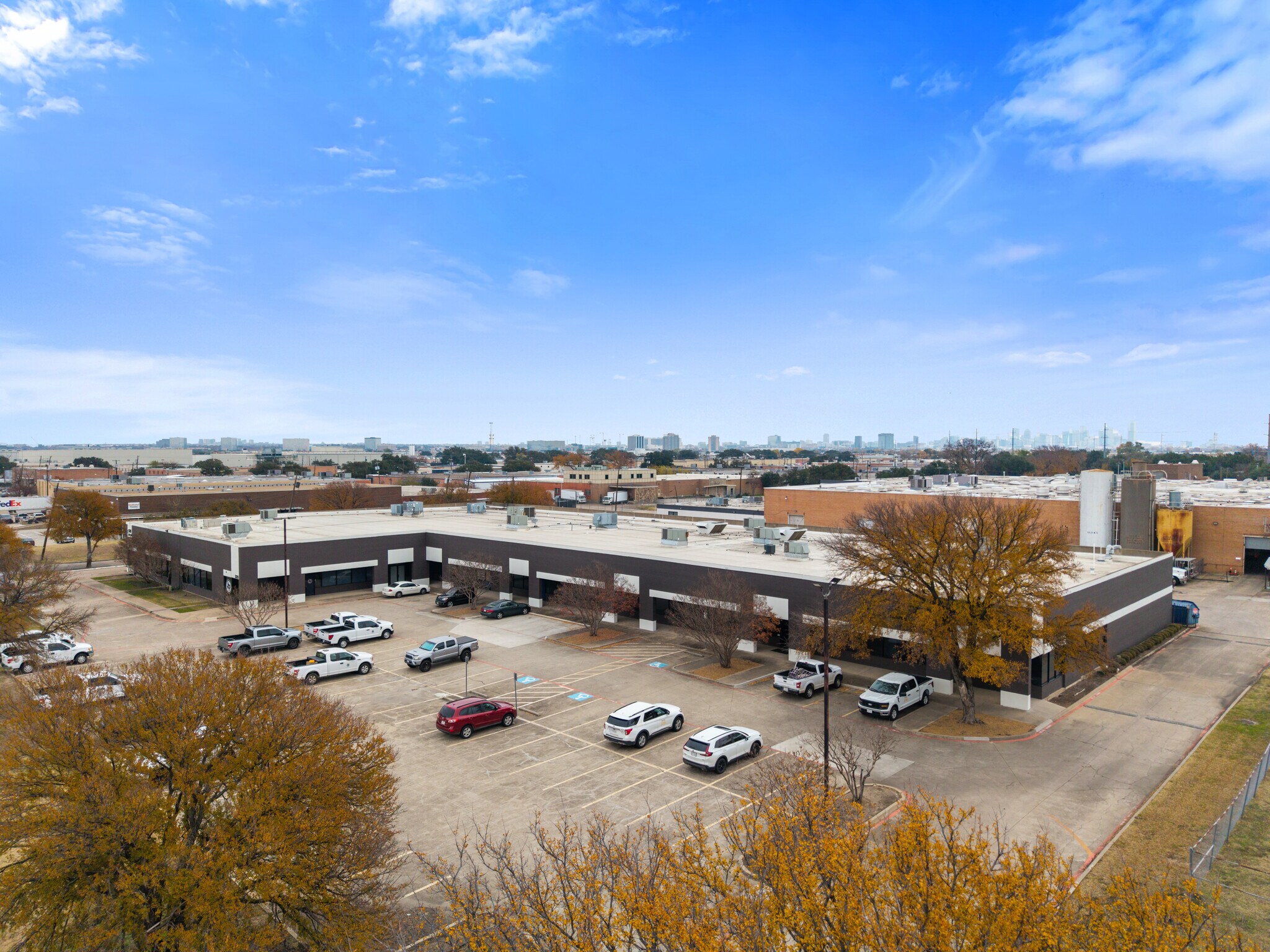 310-320 Regal Row, Dallas, TX for lease Building Photo- Image 1 of 6