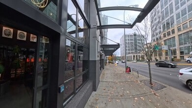 11010 NE 8th St, Bellevue, WA for lease Building Photo- Image 2 of 4