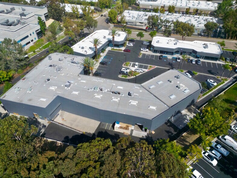 11245 W Bernardo Ct, San Diego, CA for lease - Building Photo - Image 2 of 9