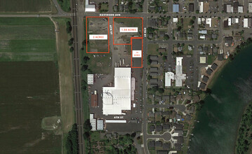 211 5th St, Woodland, WA - aerial  map view