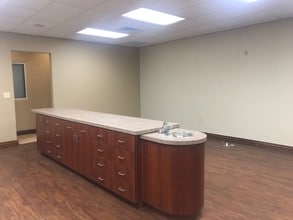 2567 Valley View Ln, Dallas, TX for sale Interior Photo- Image 1 of 2