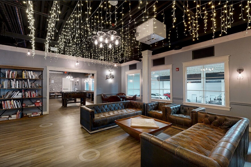 10 Kingsbridge Rd, Fairfield, NJ for lease - Matterport 3D Scan - Image 2 of 24