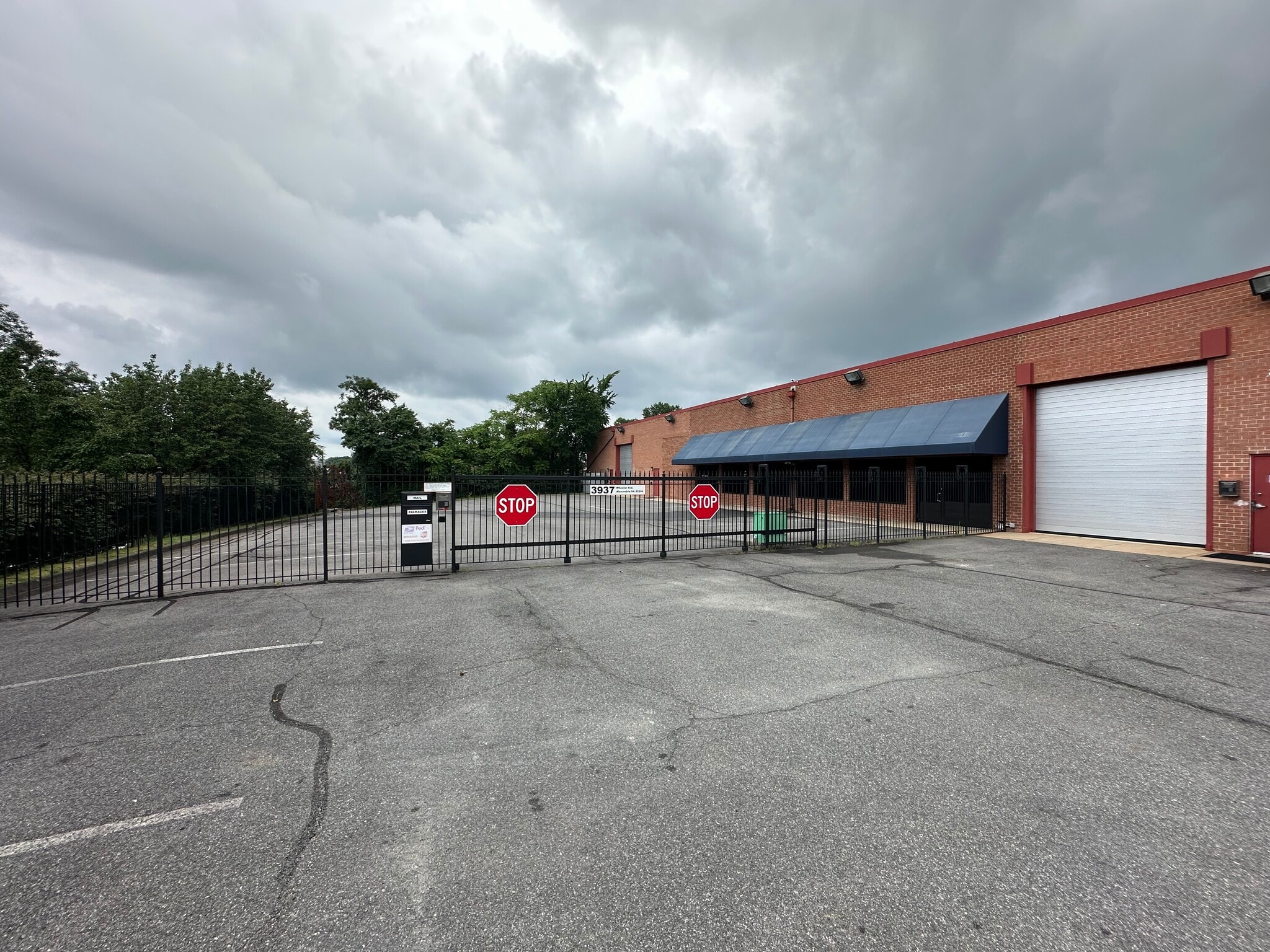 3907-3937 Wheeler Ave, Alexandria, VA for lease Interior Photo- Image 1 of 13