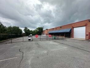 3907-3937 Wheeler Ave, Alexandria, VA for lease Interior Photo- Image 1 of 13