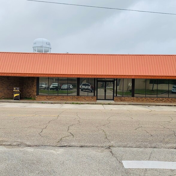 1809 24th Ave, Gulfport, MS for lease - Primary Photo - Image 1 of 15