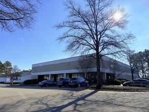 5445 Raines Rd, Memphis, TN for lease Building Photo- Image 1 of 3