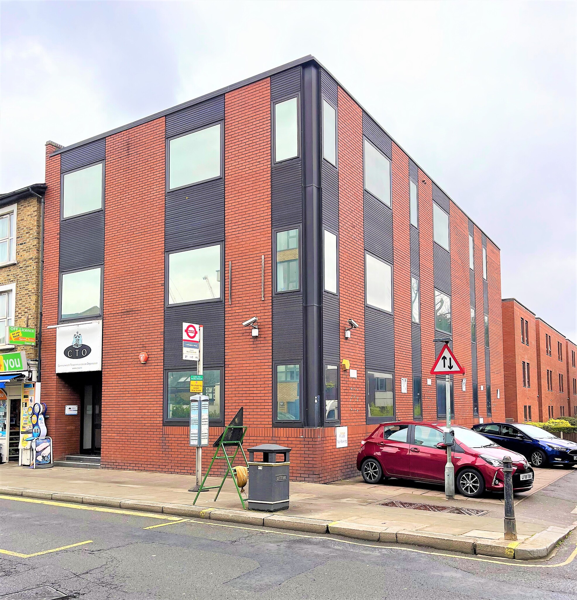 64-66 Glenthorne Rd, London for sale Building Photo- Image 1 of 1