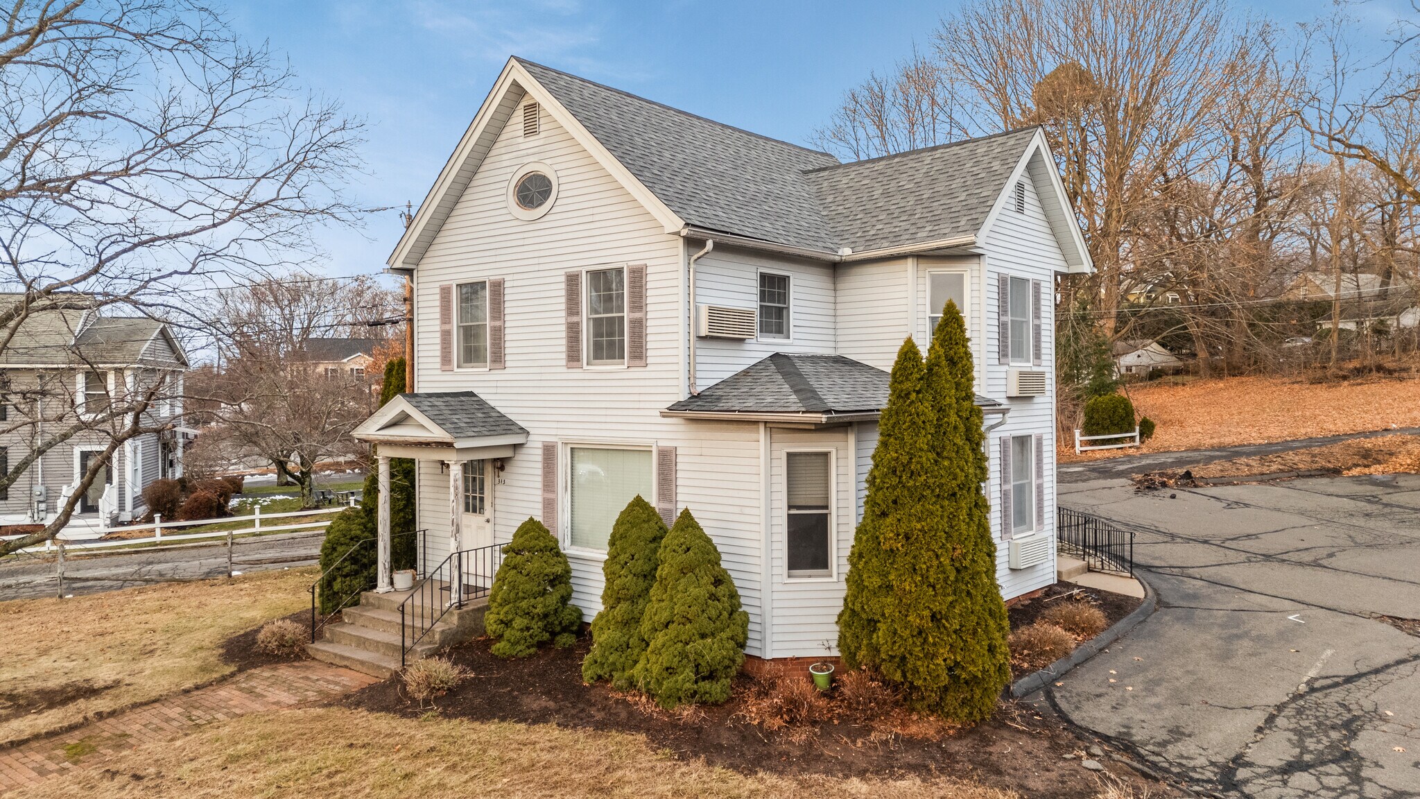 313 New London Tpke, Glastonbury, CT for sale Primary Photo- Image 1 of 1