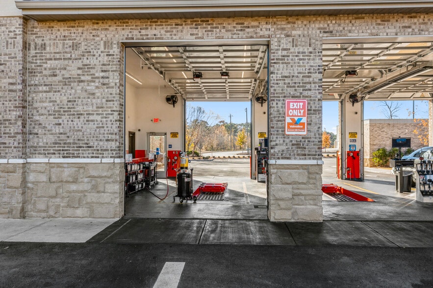 1250 E West Connector, Austell, GA 30106 Valvoline