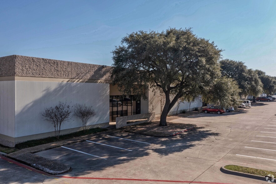 1352-1366 Exchange Dr, Richardson, TX for lease - Building Photo - Image 1 of 2