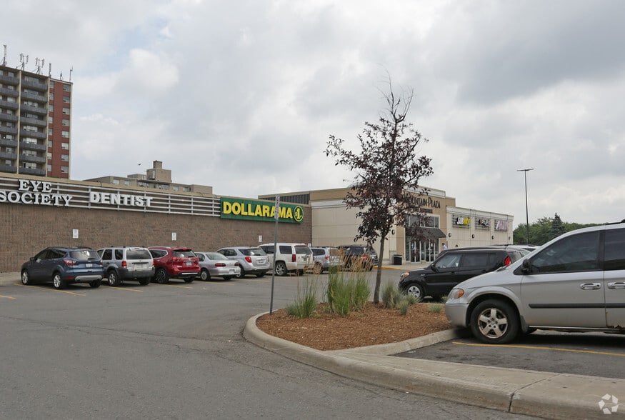 661-679 Upper James St, Hamilton, ON for lease - Building Photo - Image 2 of 4