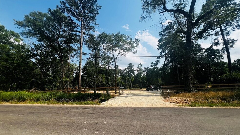 1655 Clark Rd, Waller, TX for sale - Building Photo - Image 2 of 3