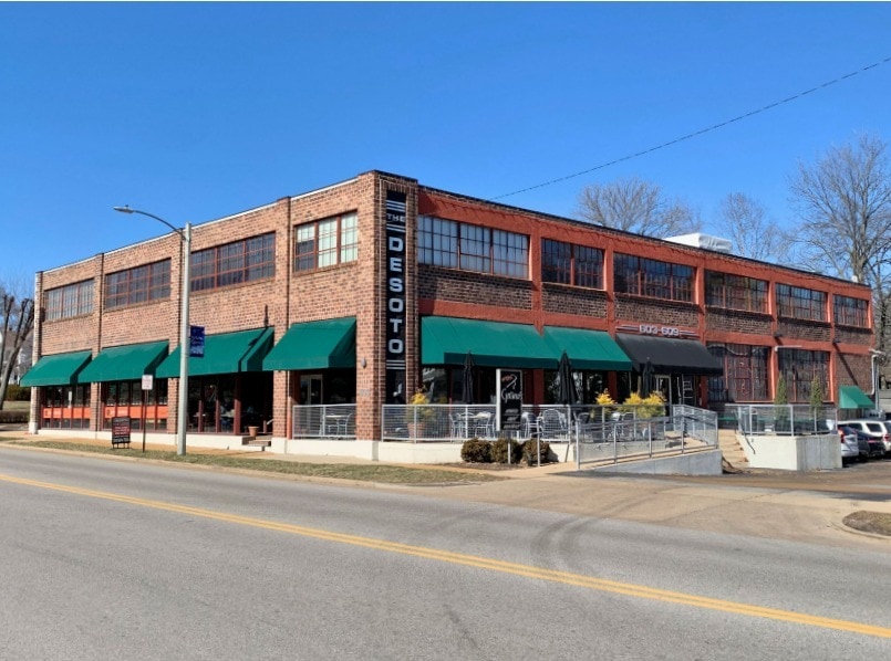 601-609 E Lockwood Ave, Webster Groves, MO for lease Building Photo- Image 1 of 3