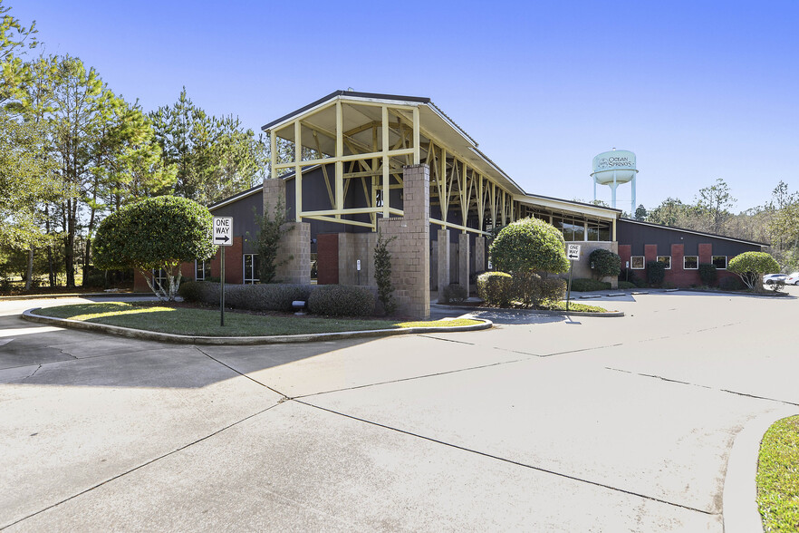 3704 Bienville Blvd, Ocean Springs, MS for lease - Building Photo - Image 1 of 11