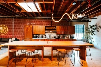 158-160 Glendale Blvd, Los Angeles, CA for lease Building Photo- Image 2 of 11