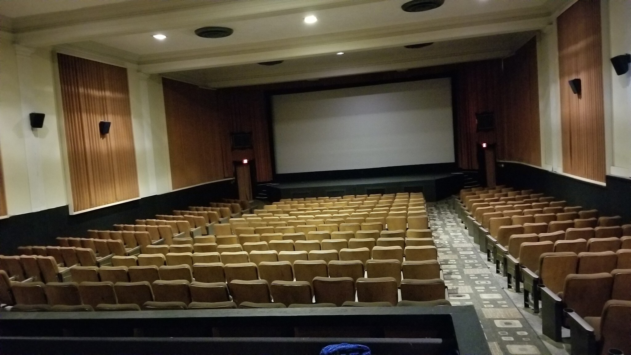 926 W Main St, Duncan, OK 73533 Palace Theater