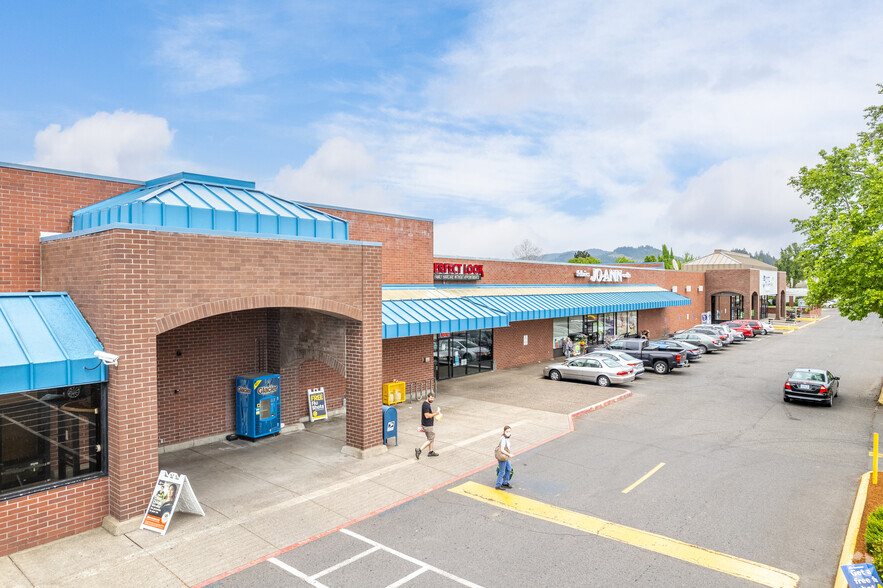 1910-1230 Marcola Rd, Springfield, OR for lease - Primary Photo - Image 1 of 45