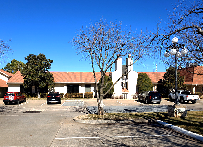 1831 E 71st St, Tulsa, OK for sale Primary Photo- Image 1 of 1