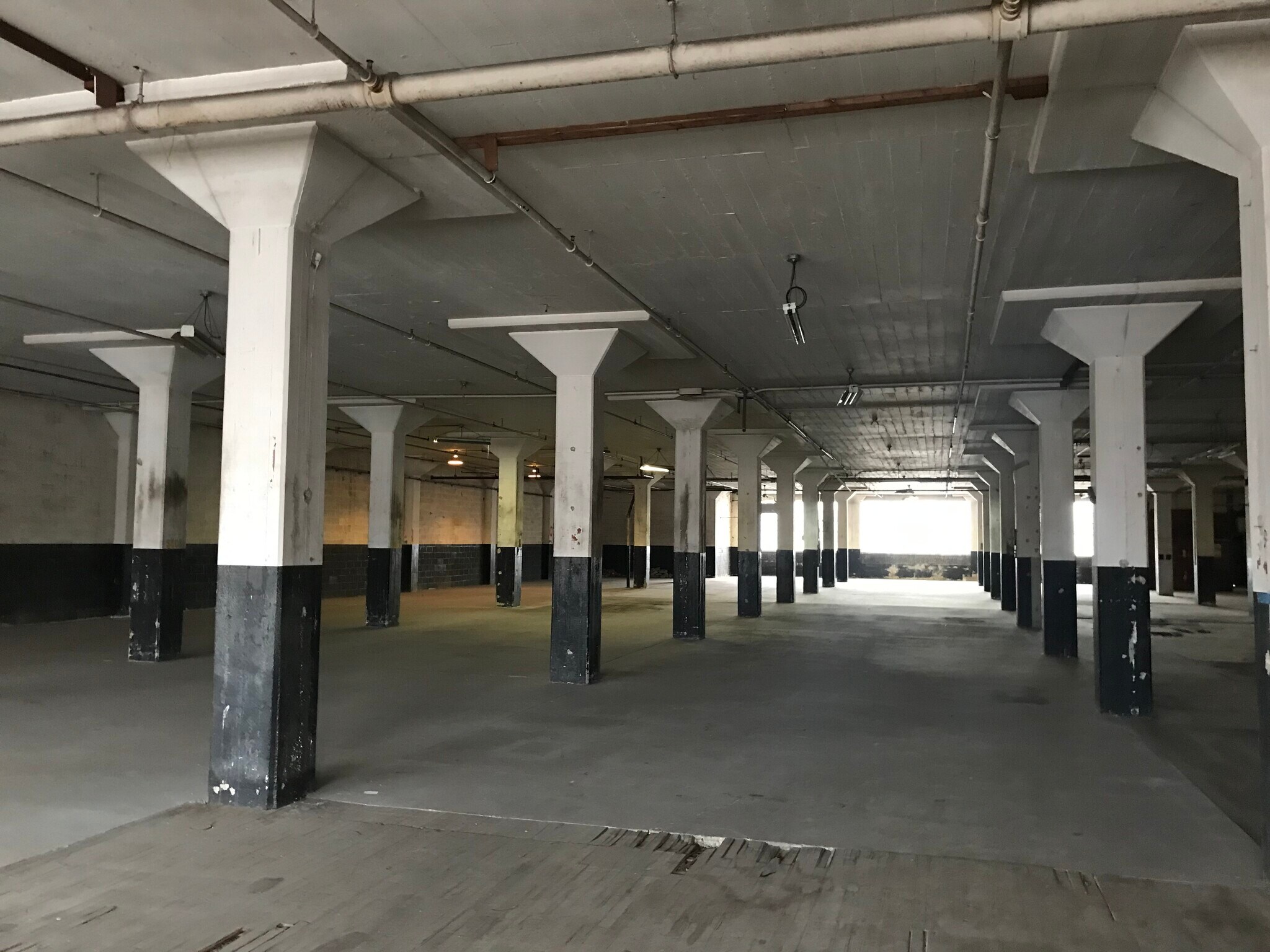 1220 Curtain Ave, Baltimore, MD for sale Building Photo- Image 1 of 1