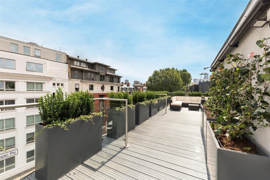 235-237 Vauxhall Bridge Rd, London for lease - Building Photo - Image 3 of 10