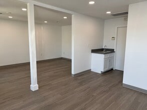 7148 Cross County Rd, Charleston, SC for lease Interior Photo- Image 2 of 7