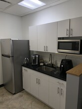 5414 74th St, Elmhurst, NY for lease Interior Photo- Image 2 of 6