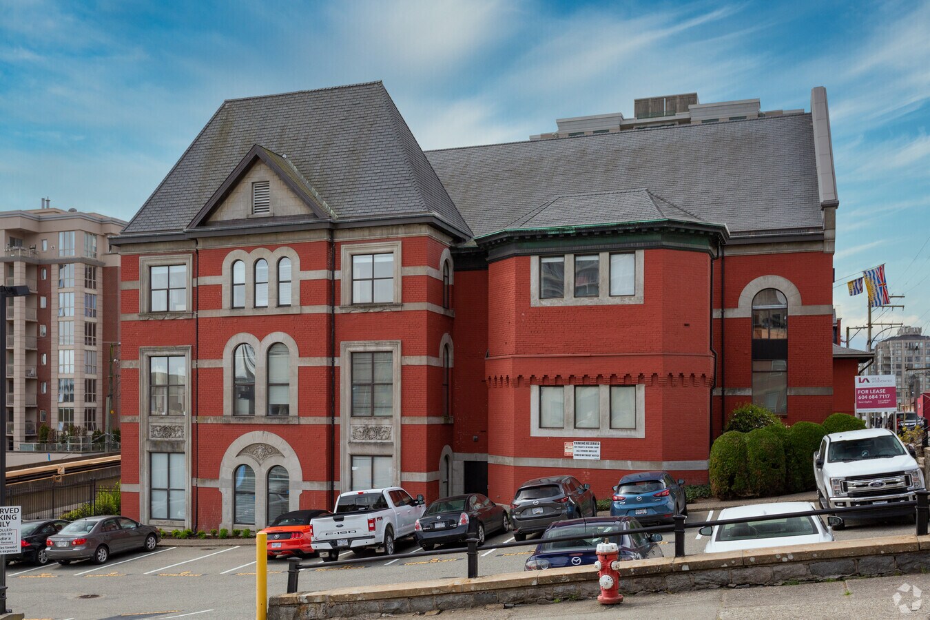 668 Carnarvon St, New Westminster, BC V3M 5Y6