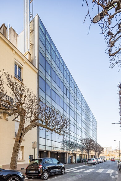 4-6 Rue Gambetta, Malakoff for sale - Building Photo - Image 1 of 3