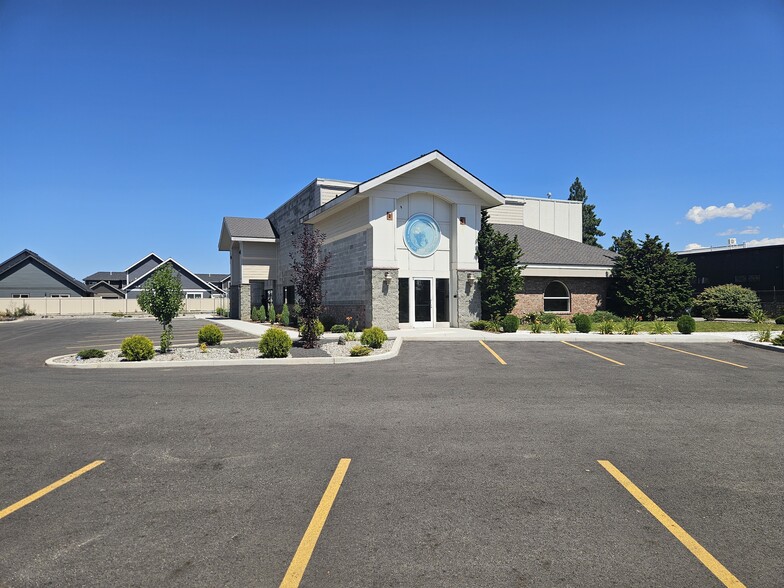 675 W Capstone Ct, Hayden, ID for lease - Building Photo - Image 1 of 1