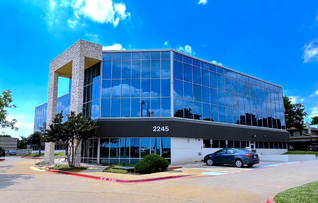 2245 Keller Way, Carrollton, TX for lease Building Photo- Image 1 of 17