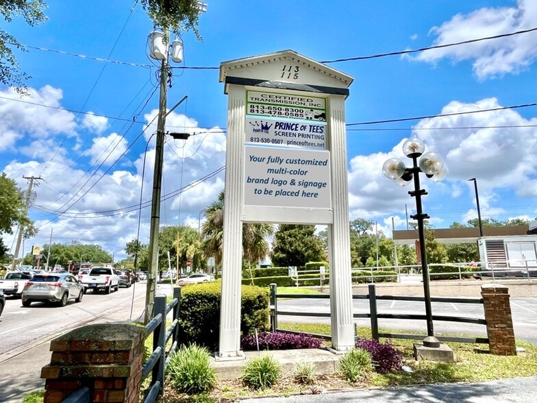 115 Lithia Pinecrest Rd, Brandon, FL for lease - Building Photo - Image 2 of 7