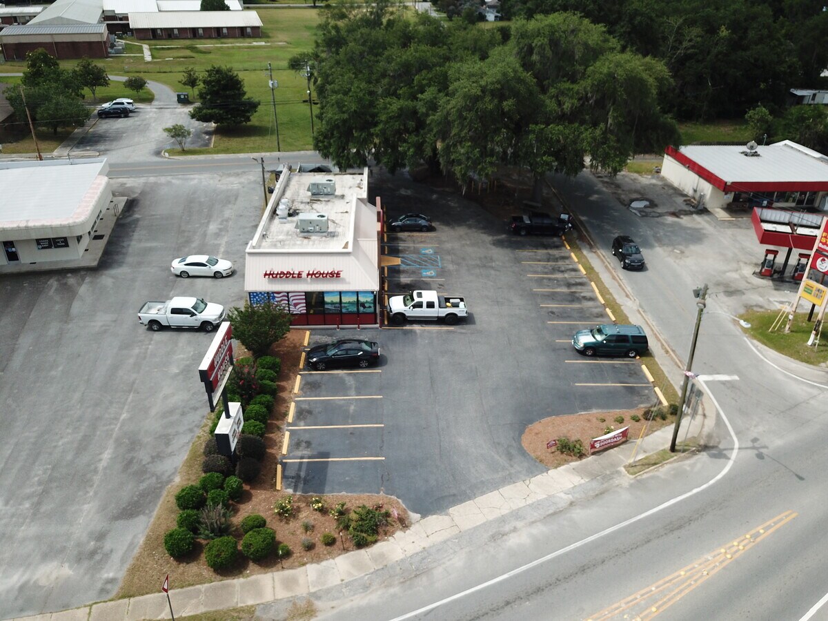 251 W Main St, Lakeland, GA 31635 Huddle House
