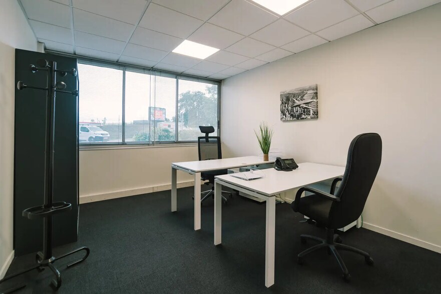 26 Avenue Gustave Eiffel, Mérignac for lease - Interior Photo - Image 2 of 5