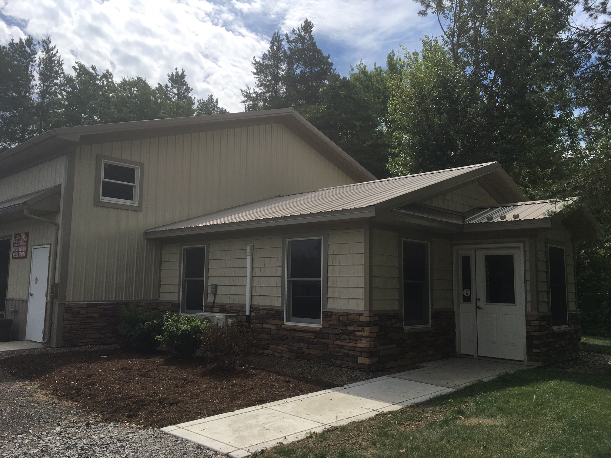 1221 Maple Rd, Elma, NY for sale Primary Photo- Image 1 of 1