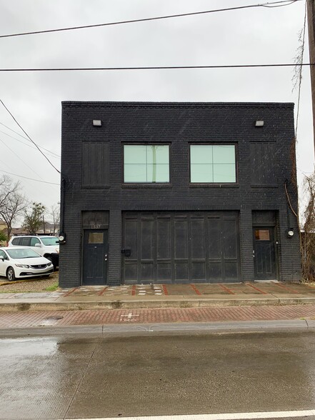 1537 Singleton Blvd, Dallas, TX for lease - Primary Photo - Image 1 of 10