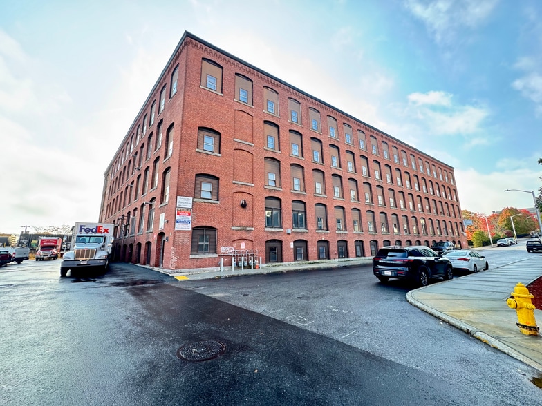 100 Grand St, Worcester, MA for lease - Building Photo - Image 2 of 7