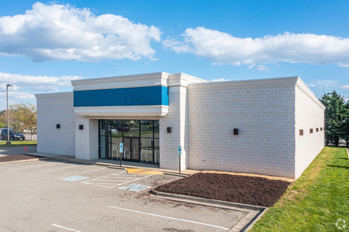 11401 Midlothian Tpke, Richmond, VA 23235