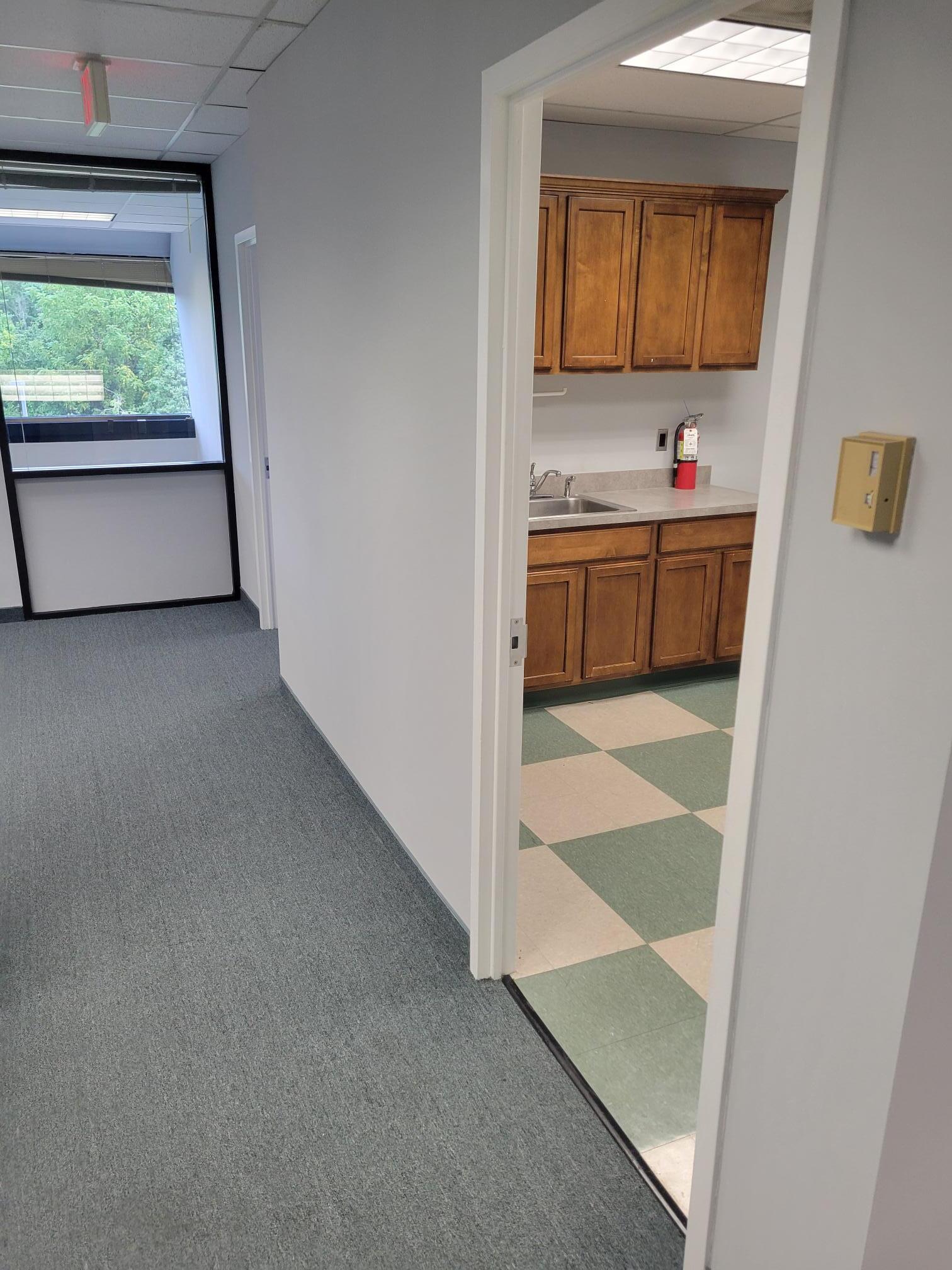 1300 Piccard Dr, Rockville, MD for lease Interior Photo- Image 1 of 4