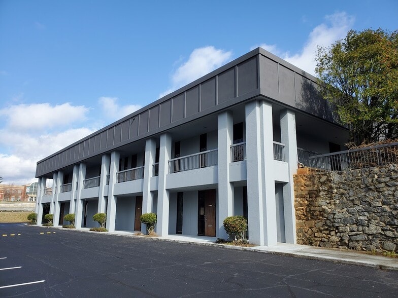 3050 Presidential Dr, Atlanta, GA for lease - Building Photo - Image 3 of 6