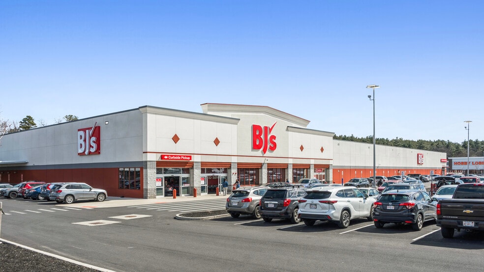 1655 Boston Rd, Springfield, MA for sale - Building Photo - Image 3 of 8