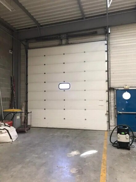 Office in La Chapelle-sur-Erdre for lease - Interior Photo - Image 3 of 4