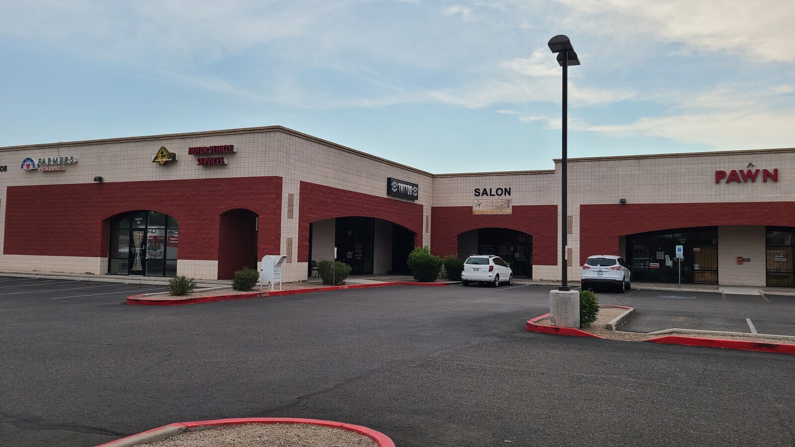 6808 N Dysart Rd, Glendale, AZ 85307 Dysart Crossing