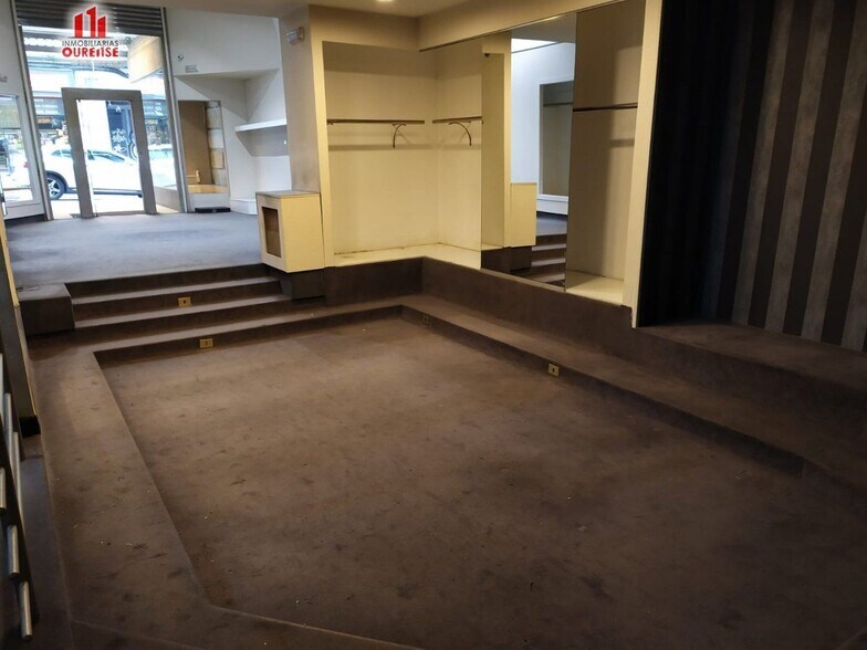 Retail in Ourense, Orense for lease - Building Photo - Image 2 of 2