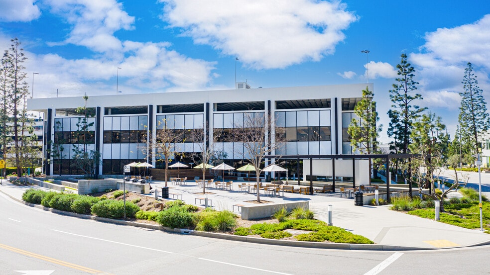 2120 Park Pl, El Segundo, CA for lease - Building Photo - Image 1 of 13