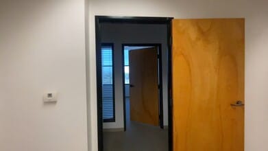 299 W Foothill Blvd, Upland, CA for lease - Commercial Listing Video 